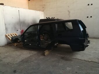 Karoserie Mitsubishi Pajero Sport - 5