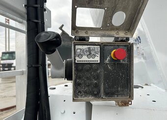 Mercedes-Benz AROCS 3243 8x4 - domíchávač betonu - 5