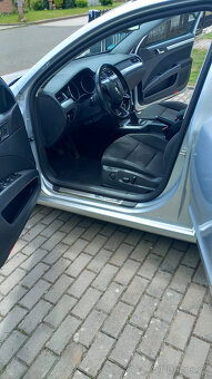 Škoda Superb 2.0 TDI 125 KW, manuál - 5