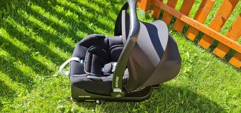 Autosedačka Maxi Cosi Cabriofix I-size + základna - 5