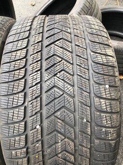 Prodám dvourozmer pneu 315/30/22 a 285/35/22 - 5