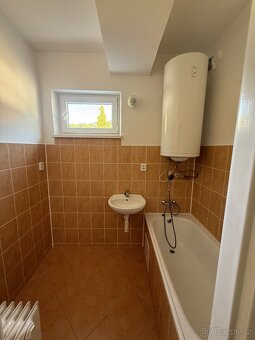 Pronájem bytu 3+1, garáž, sklep - 5