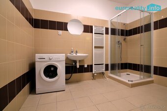 Pronájem bytu 1+1, 62m² - 5