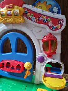 Interaktovní dům Fisher Price v angličtině - 5
