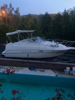 motorová loď Maxum 2400 SCR – prémiová značka Bayliner - 5