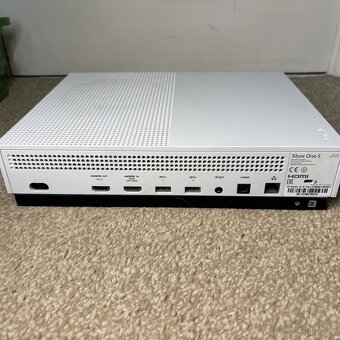 Prodám Xbox one S 1TB HDD + 10 her - 5