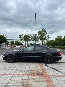 Mercedes - Benz w211 - 5