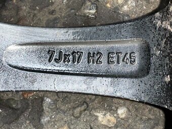 Original ALU kola Škoda ANNAPURNA 17" 7J ET45 + 225/60/R17 - 5