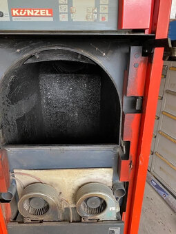 ŠPIČKOVĚ zachovalý zplyňovač dřeva Künzel 40 kW s vyrovnávac - 5