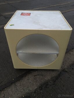 Retro konferencni stolek - 5