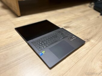 ASUS Vivobook Gaming V16 - 5