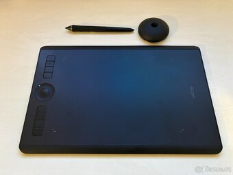 3x grafický tablet Wacom Intuos M, Pro M, Pro L - 5