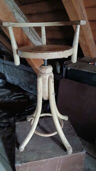 Originální historická dětská holičská židle Thonet. - 5