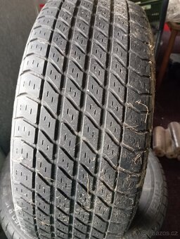 225/60/15  Pirelli - 5