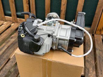 Motor 49ccm 2T s EL. Startérem - 5