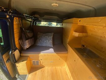 Obytný Volkswagen T5 multivan - 5