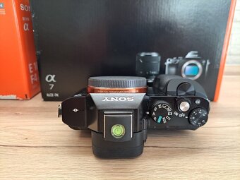 Prodám Sony Alpha A7 s objektivem Sony E 10-18mm f/4 OSS, př - 5