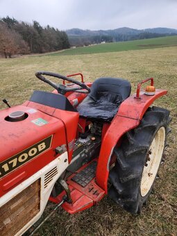 JAPONSKÝ MALOTRAKTOR YANMAR YM1700B - 5