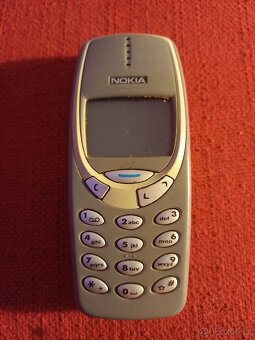 Starší mobily zn. Nokia, Ericson, Panasonic - 5