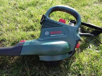 Fukar a vysavač listí Bosch Universal GardenTidy 3000 - 5