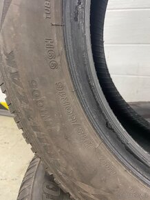 2ks zimní pneu 215/60R16 BRIDGESTONE 5mm - 5
