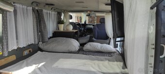 Renault Trafic 1,9 se spací vestavbou - 5