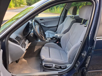 BMW E46 320i Touring - 5