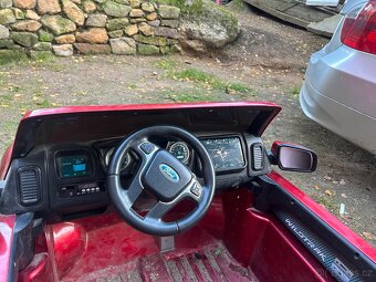 Dětské autíčko Ford Ranger - 5