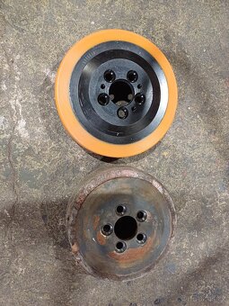 Nízkozdvižný elektrický vozík Still - 5