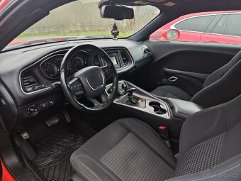Dodge Challenger - 5