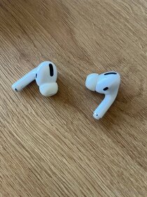 Apple AirPods Pro 2021 - 5