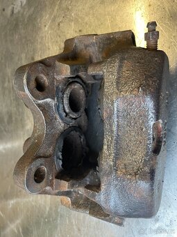 Motor Škoda 110r a díly na 130 120 - 5