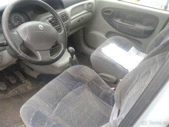 Renault SCÉNIC 1 r.v.2000 benzín 1.6.16v 79.kw - 5