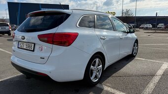 Kia Ceed 1,6 CRDi, aut.7 st., 45000 km R.v. 2015 1. maj - 5