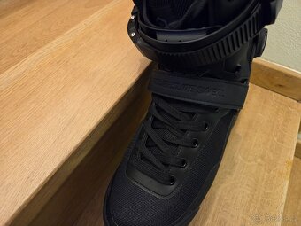 POWERSLIDE Swell Triple Black Syncro 110 - 5