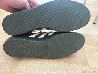 Adidas gazelle maroon - 5
