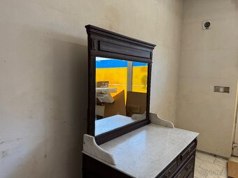 Starožitná toaletní komoda - 5