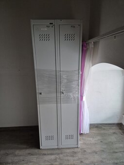 Plechová šatní skříňka dvojitá - 5