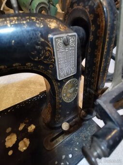 2x starý šicí stroj na ND - 5