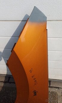 Blatnik Škoda Kamiq levý - 5