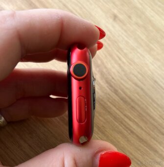 Prodám Apple Watch 6 Red - 5