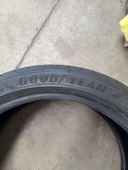 Pneumatiky 225/40/18 Goodyear eagle F1 - 5