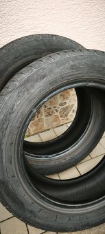 185/60/15 Dunlop - 5