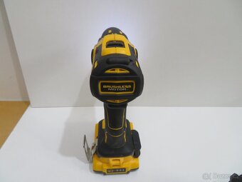 Bezuhlíková aku vrtačka DeWalt DCD790 + 2 x baterie 2.0Ah - 5