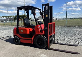 Vysokozdvižný vozík Tailift FD 25 - Diesel - Isuzu - 5