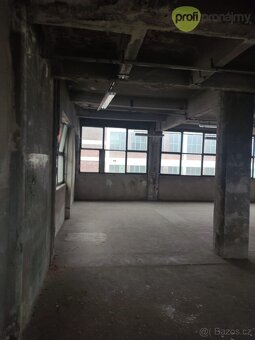 Pronájem skladového prostoru 501 m² - 5