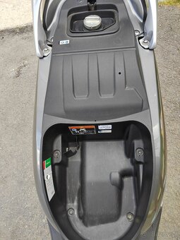 Honda SH300 - 5