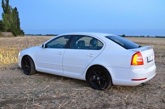 Škoda Octavia RS 2.0 TFSI - 5