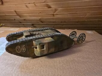 Krasna stará kovová hračka tank - 5