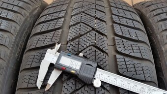 Zimní pneumatiky PIRELLI 245/45 R19 102V XL 4x7,5mm r.2023 - 5